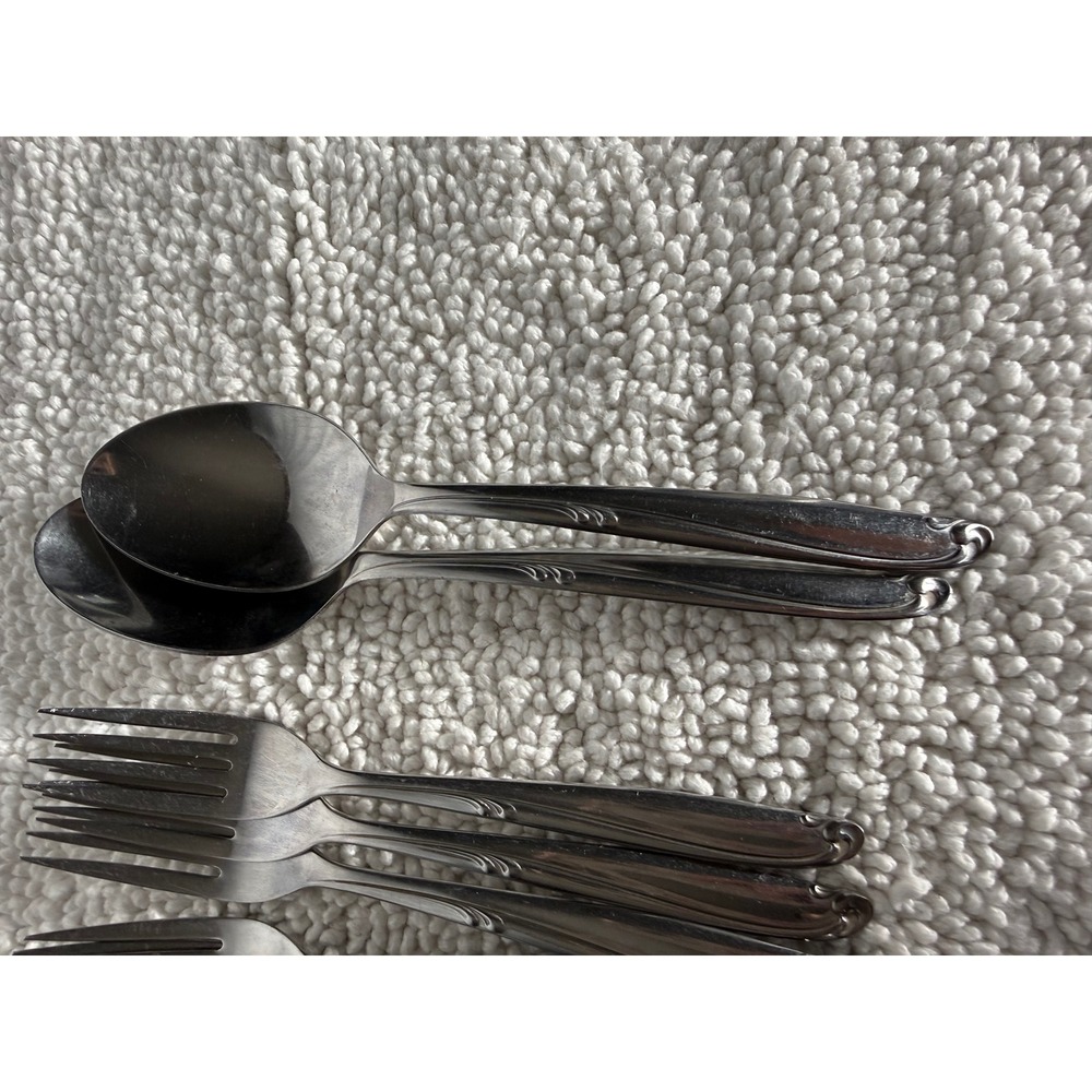 Simeon L. & George H. Rogers Co Stainless Flatware Enchantment‎ Set 77pc - Picture 8 of 11